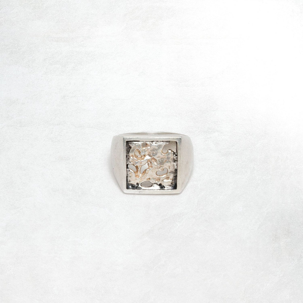 Heresy Corrosion Ring: Oxidised Silver