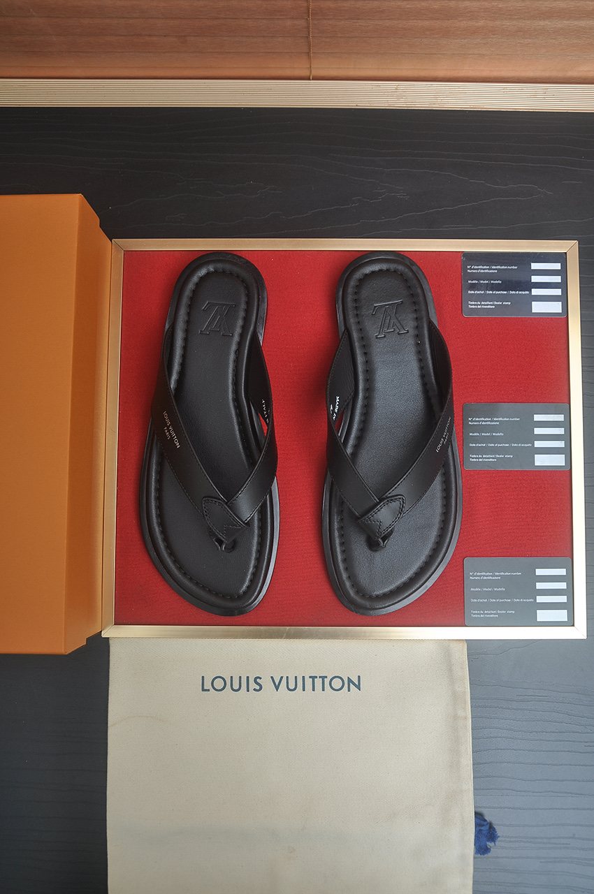 Louis Vuitton Men's Thong Sandals